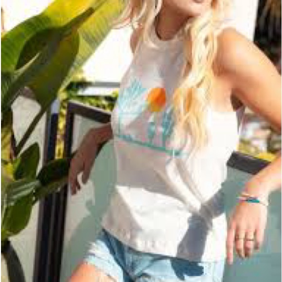 CHASER Evereve Joshua Tree Graphic Tank | L - Picture 4 of 7